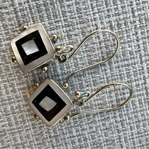 Signed ACLEONI 925 Sterling Silver Mother Of Pearl Onyx Dangle Earrings